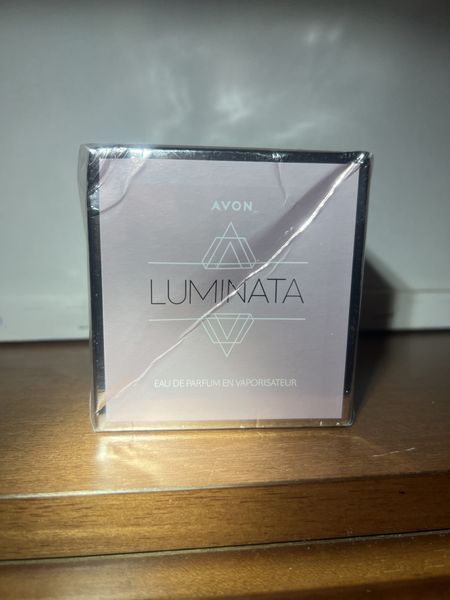 Прим'ята коробка ! Парфумна вода Avon Luminata, 50 мл 98477-1 фото